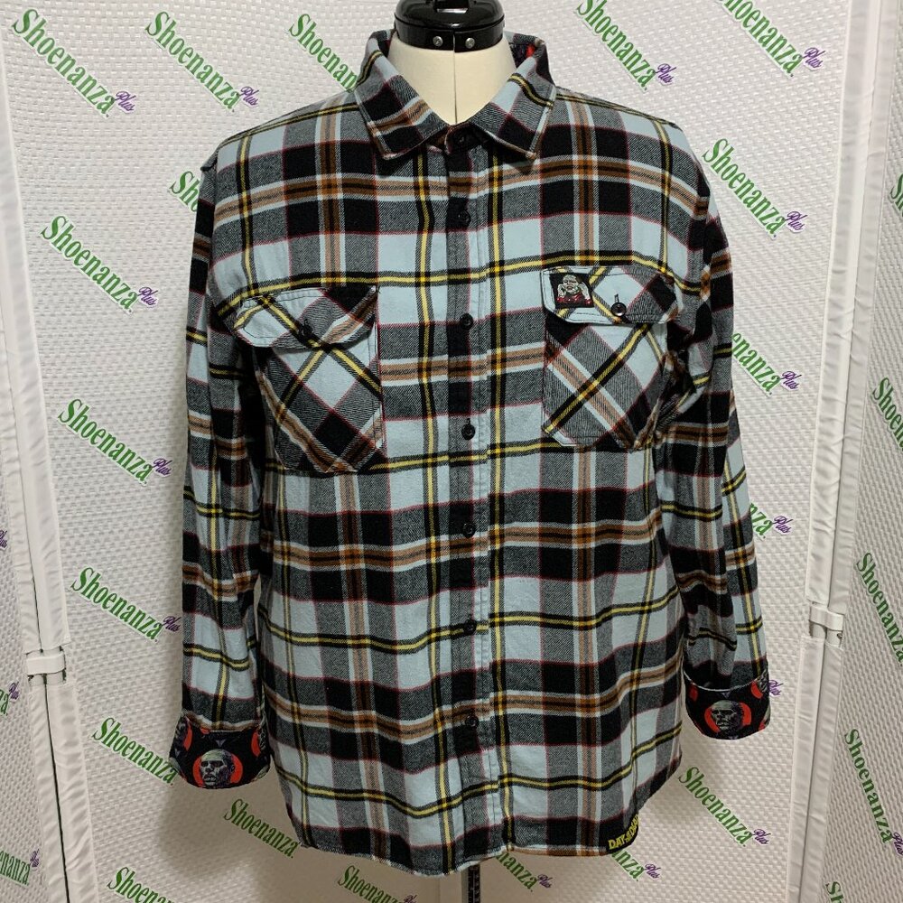 Middle Of Beyond Flannel Shirt Day Of The Dead Zombie MOB Plaid Blue Mens M